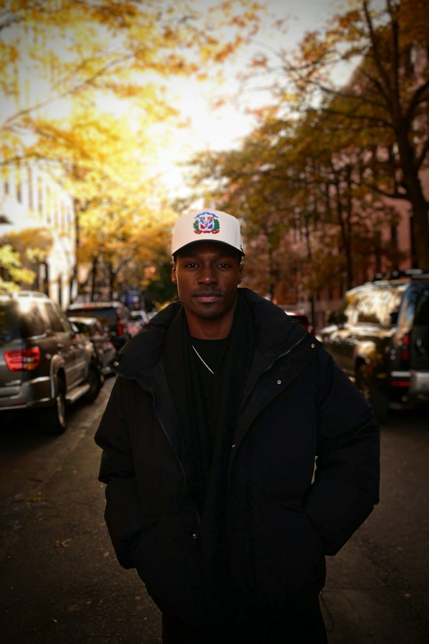 ๐ฉ๐ด GenUno: Dominican Heritage Snapback (Two-Tone Edition GEN2 NEW!)